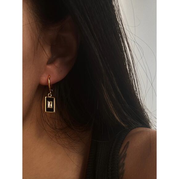 Black Vintage Style Acrylic Pendant Earrings 18K Gold Plated Stainless Steel - Picture 8 of 11